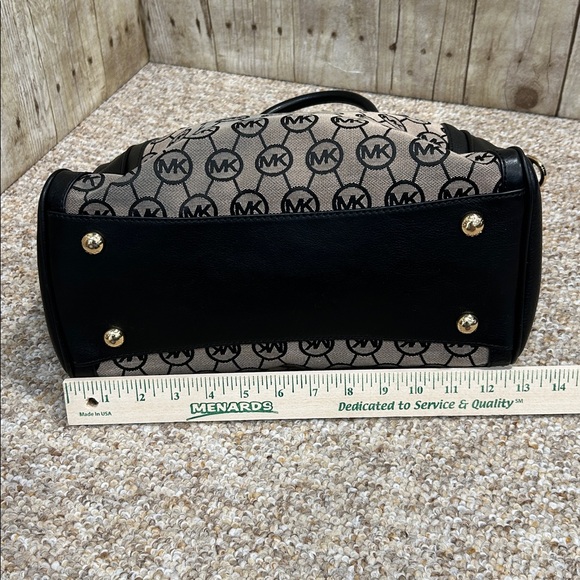 Michael Kors Black & Gold Logo Satchel Bag New Condition w/out Strap - Picture 4 of 14